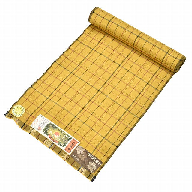 反物 正絹 本場大島紬 美品 藤絹織物 証紙有 車輪梅格子 リサイクル 中古 リサイクル着物 和装小物 良品★★★[ 和服 カジュアル着物 アウトレット レトロ アンティーク プチプラ お洒落 普段着 お稽古 アウトレット きもの kimono ] kkb2665b
