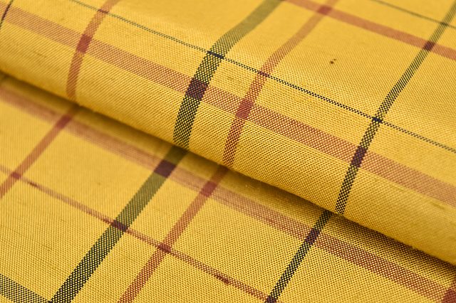 Vintage Japanese Kimono Accessories | Kimono Bolt | Silk | Honba Oshima Tsumugi | Sha-rinbai Lattice | Sustainable | kkb2665b