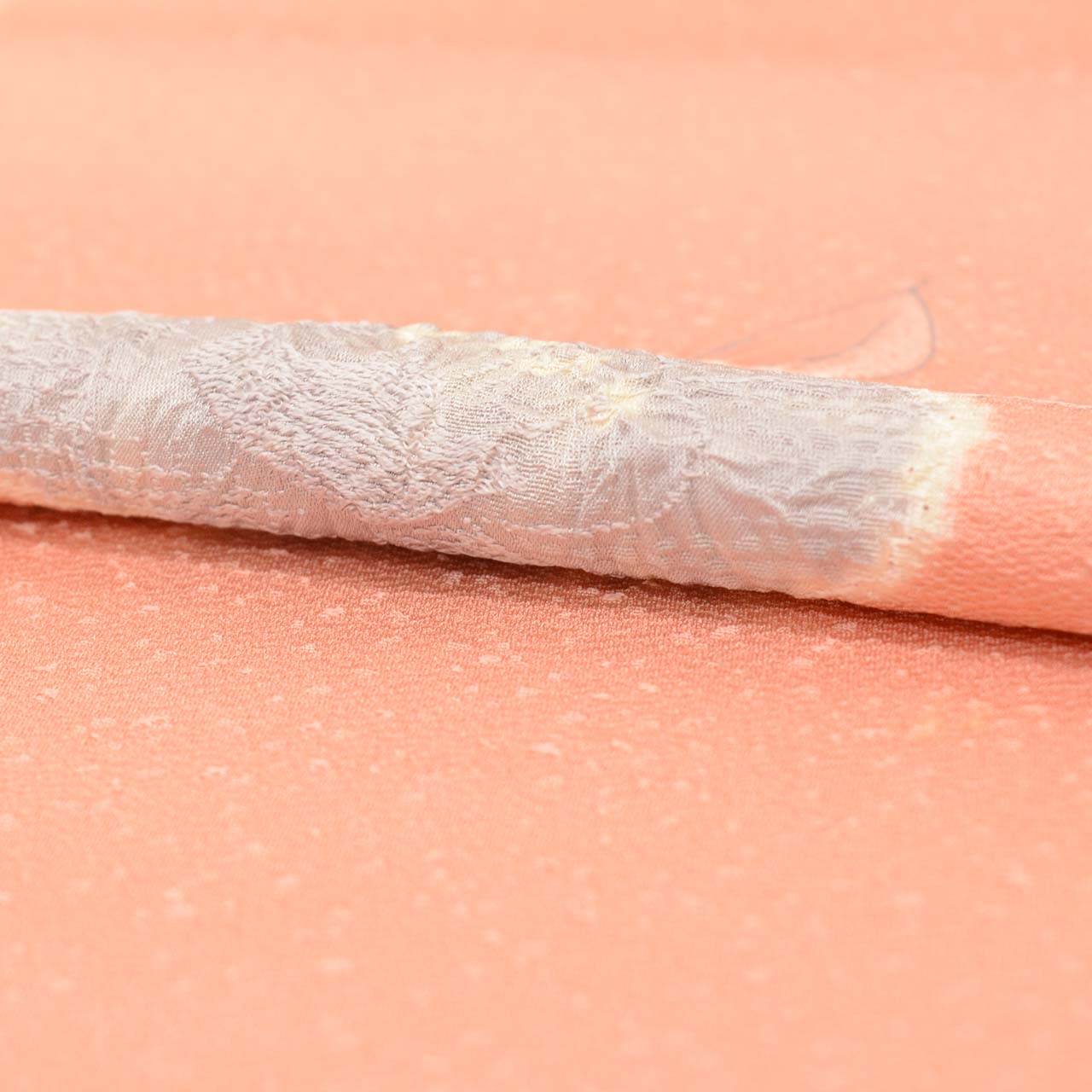 Vintage Japanese Kimono Accessories | Coat Bolt | Pink Silk | Camellia Shibori | Tango Chirimen | Ladies | Unused | Sustainable | kkb4319b