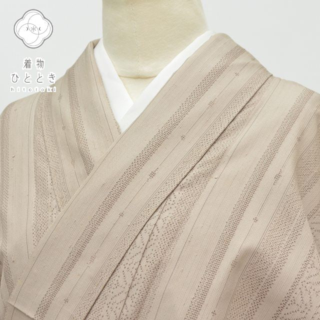 【中古】 リサイクル着物 身丈164cm 裄丈67cm ぜんまい紬 正絹 仕立て上がり 女性 L L ちょっとふくよかL 茶色系 縞 草花文様 特品 [ 着物 中古 帯 リサイクル 振袖 浴衣 袴 和服 古着 ] pp1025b