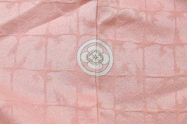Vintage Japanese Kimono | Houmongi | Pink Silk | Geometric Pattern | One Crest | Size M | Sustainable | qq1810b