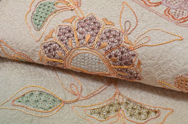 Vintage Japanese Kimono | Houmongi | Green Silk | Floral Arabesque | One Crest | Petite Size S | Sustainable | qq2220b