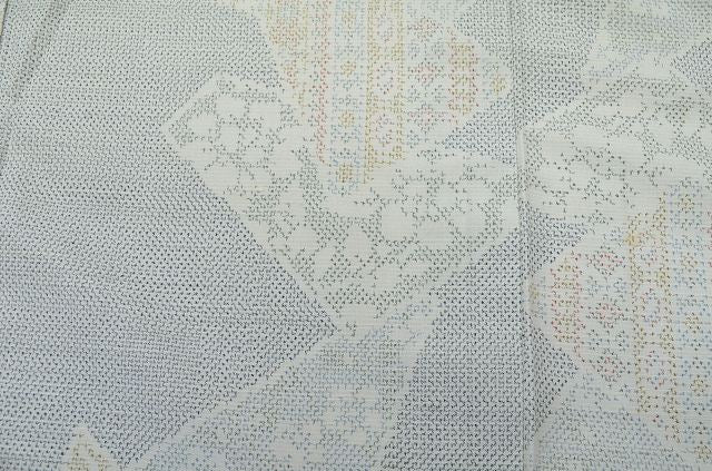 Vintage Japanese Kimono | Tsumugi Kimono | White Silk | Geometric Pattern | Unlined | Size M-L | Sustainable | rr0171b