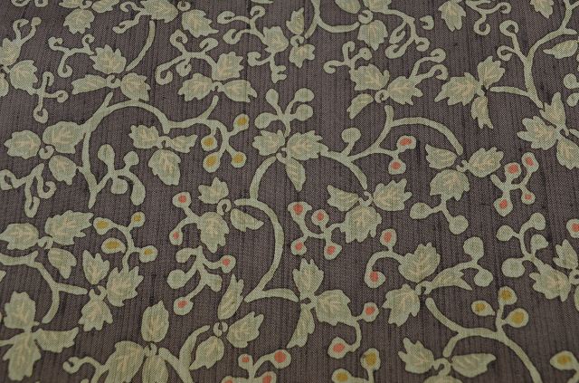 Vintage Japanese Kimono | Tsumugi Kimono | Brown Silk | Arabesque Pattern | Artist Signed | Size M | Sustainable | rr0277b