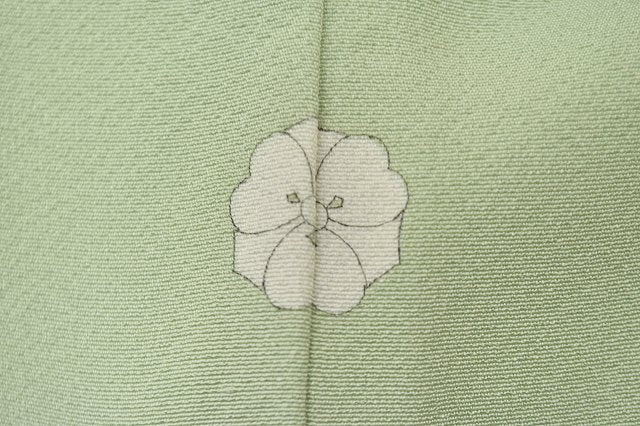 Vintage Japanese Kimono | Iro-Muji Kimono | Green Silk Crepe | One Crest | Hama Chirimen | Unused | Size M | Sustainable | rr0751b