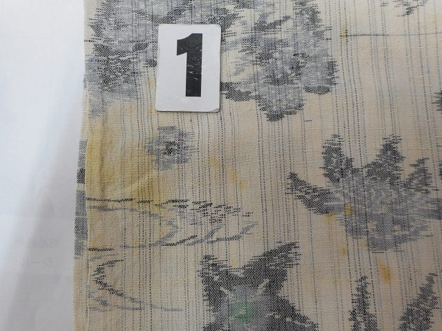 Vintage Japanese Kimono | Tsumugi Kimono | White Silk | Stream Floral Pattern | Unlined | Size S | Sustainable | rr1007b