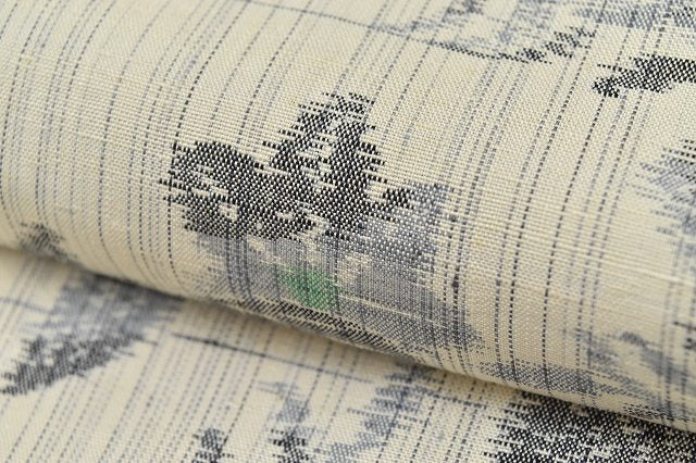 Vintage Japanese Kimono | Tsumugi Kimono | White Silk | Stream Floral Pattern | Unlined | Size S | Sustainable | rr1007b