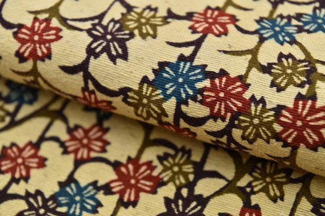 Vintage Japanese Kimono | Tsumugi Kimono | Dark Beige Silk | Floral Pattern | Size S | Sustainable | rr1380b