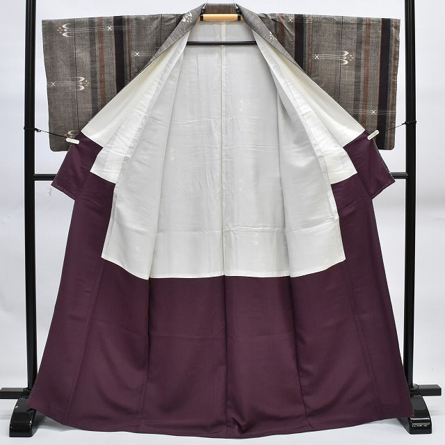 Vintage Japanese Kimono | Ryukyu Tsumugi Kimono | Brown Silk | Ryukyu Kasuri Pattern | Size M-LL | Sustainable | rr1569b