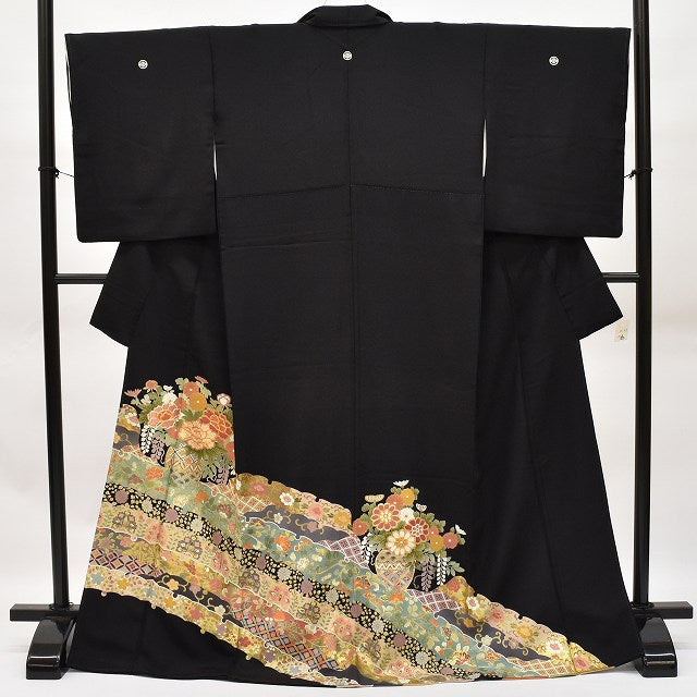 Vintage Japanese Kimono | Black Tomesode Kimono | Silk | Five Crests | Flower Basket | Gold Embroidery | Size L | Sustainable | rr2013b