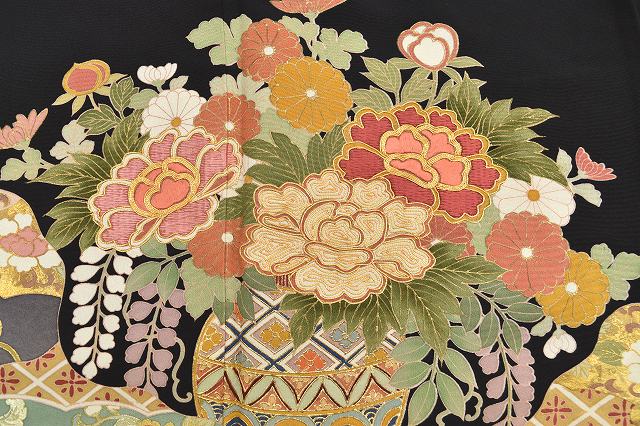 Vintage Japanese Kimono | Black Tomesode Kimono | Silk | Five Crests | Flower Basket | Gold Embroidery | Size L | Sustainable | rr2013b