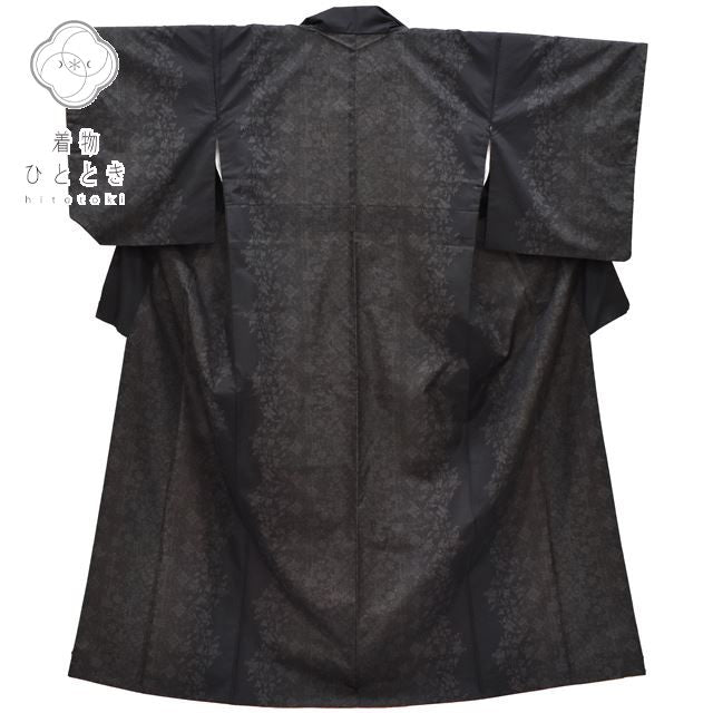 Vintage Japanese Kimono | Oshima Tsumugi Kimono | Black Silk | Floral Pattern | After-dyed | Size M | Sustainable | rr2021b