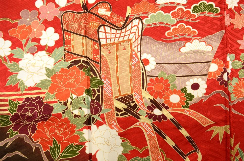 Vintage Japanese Kimono | Furisode | Red Silk | Kanze-mizu Court Carriage | Retro | Size L | Sustainable | ss0053b