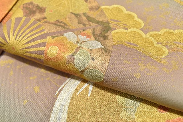 Vintage Japanese Kimono | Houmongi | Green Silk | Katarinsha Wheel Pattern | Gold Foil | Size M | Sustainable | ss0126b