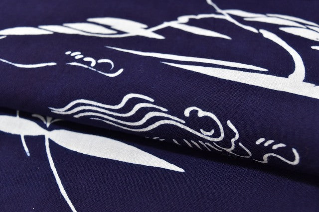 Vintage Japanese Yukata | Women's Yukata | Navy Cotton | Wave Pine Pattern | Retro Indigo | Petite Size SS | Sustainable | ss0435b