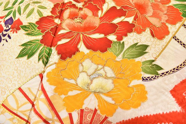 Vintage Japanese Kimono | Furisode & Nagajuban Set | White Silk | Fan Floral | Gold Embroidery | Retro | Size L | Sustainable | ss0520b