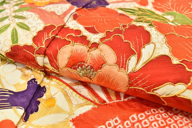 Vintage Japanese Kimono | Furisode & Nagajuban Set | White Silk | Fan Floral | Gold Embroidery | Retro | Size L | Sustainable | ss0520b