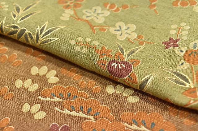 Vintage Japanese Kimono | Tsumugi | Green Silk | Botanical Pattern | One Crest | Houmongi Style | Size L | Sustainable | ss0578b