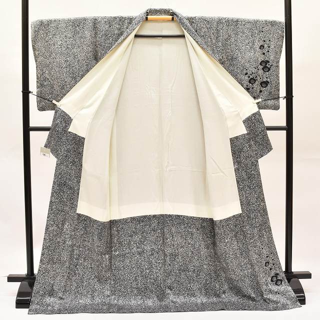 Vintage Japanese Kimono | Houmongi | Black Silk | Autumn Grasses | Raden Lacquer Tataki-zome | Size L | Sustainable | ss0872b