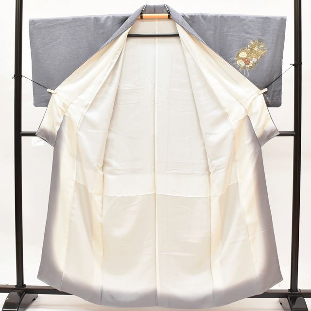Vintage Japanese Kimono | Dyed Oshima Tsumugi | Gray Silk | Snow Circle Floral | Petite Size SS | Sustainable | ss1259b