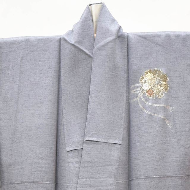 Vintage Japanese Kimono | Dyed Oshima Tsumugi | Gray Silk | Snow Circle Floral | Petite Size SS | Sustainable | ss1259b