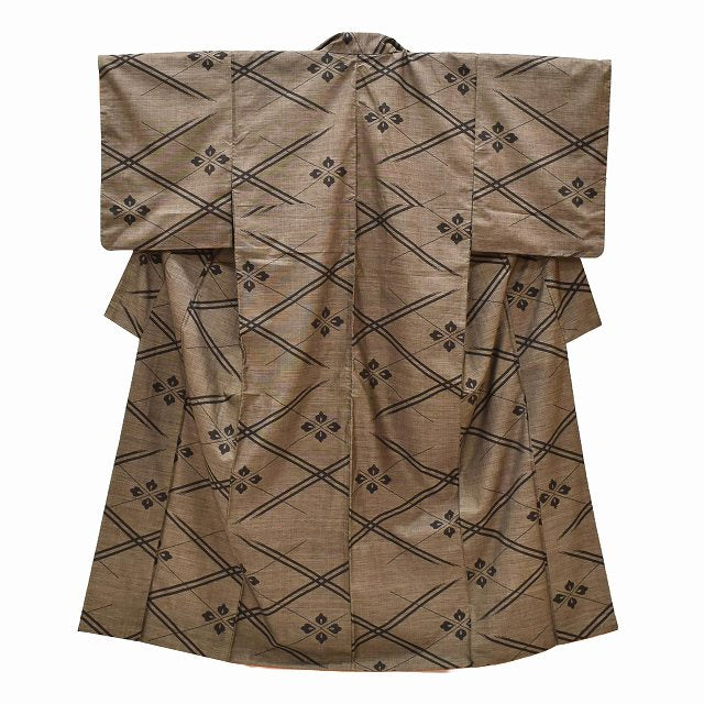 Vintage Japanese Kimono | Oshima Tsumugi | Brown Silk | Floral Diamond | Mud-dyed | 9-thread | Dry-cleaned | Sustainable | ssc1212a20