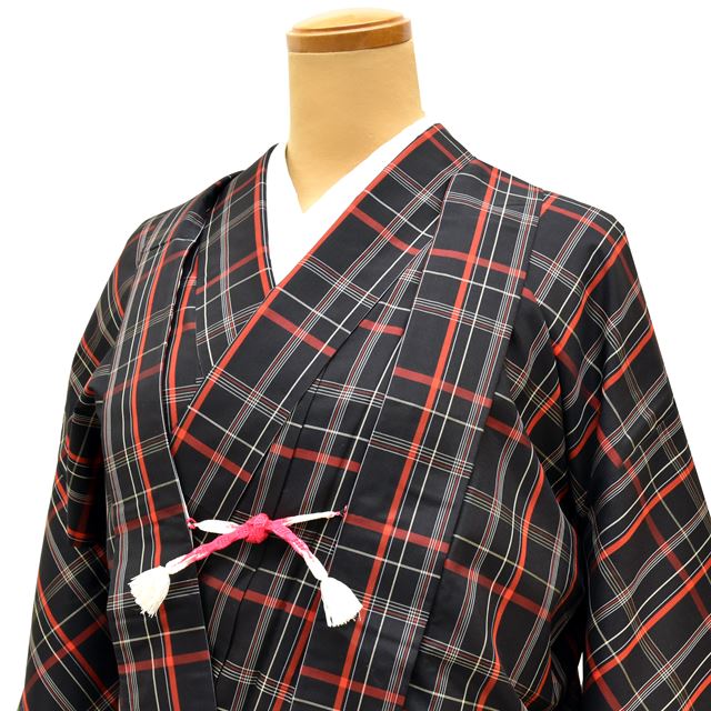 Vintage Japanese Kimono | Oshima Tsumugi & Haori Ensemble Set | Black Silk | Lattice | With Haori Himo | Sustainable | ssc1403a20