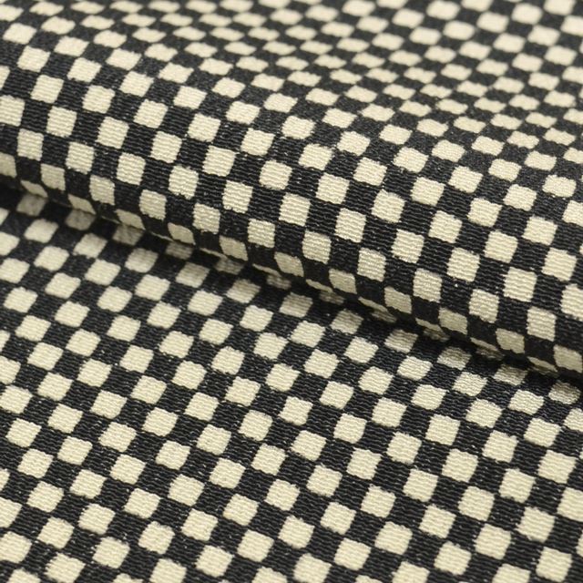 [Used] Komon (small patterned) recycled kimono, pure silk, sleeve length 66.0cm (26.0in), body length 160.5cm (63.2in), size M, black, checkered pattern, crepe fabric, lined, high quality, semi-formal, spring, summer, autumn, winter, ready-made. 