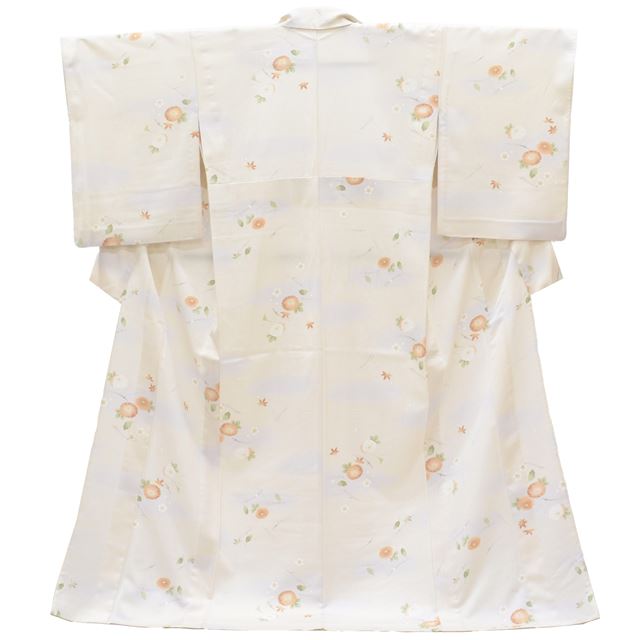 Recycled Kimono, Komon (small patterned kimono), Unlined, Synthetic Fiber, Ready-made, Sleeve Length 67.7cm (26.7in), Body Length 165.0cm (65.0in), Size L, Beige, Chrysanthemum and Plant Pattern, Washable Kimono, tt0163b [Used] [r26] 