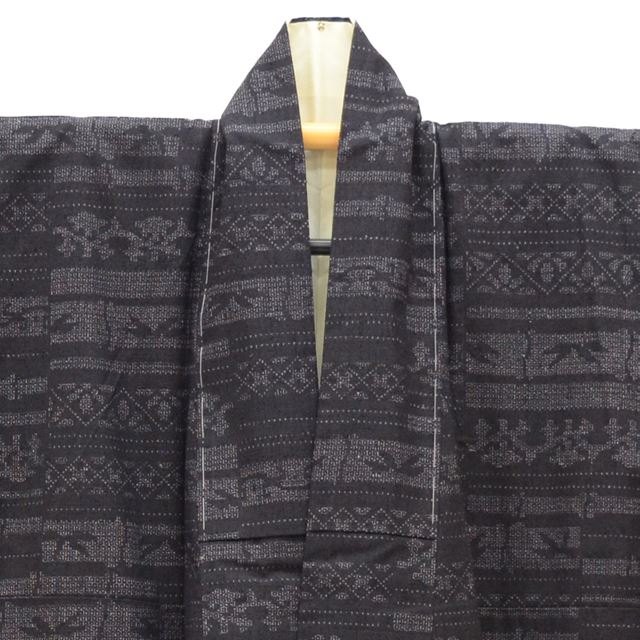 Vintage Japanese Kimono | Yuki Tsumugi | Black Purple Silk | Diamond Tortoiseshell Kasuri | Unused | Certified | Sustainable | tt0780b
