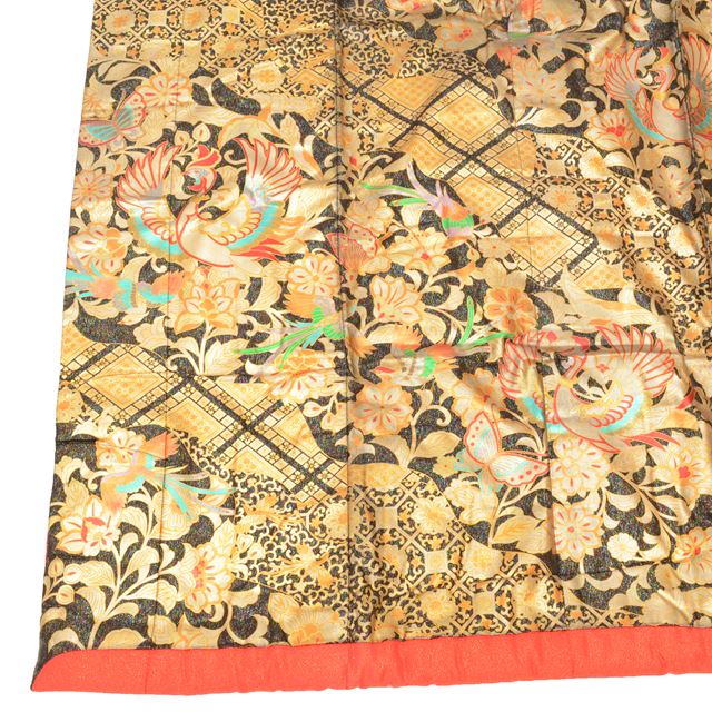 [Used] Recycled Kimono, Irouchikake (Wedding Kimono), Pure Silk, Sleeve Length 67.0cm (26.4in), Body Length 200.0cm (78.7in), Size LL, Black with Gold Tones, Phoenix and Butterfly Pattern, Gold Embellishments, tt0870b [Japanese Clothing, Outlet, Kimono] 