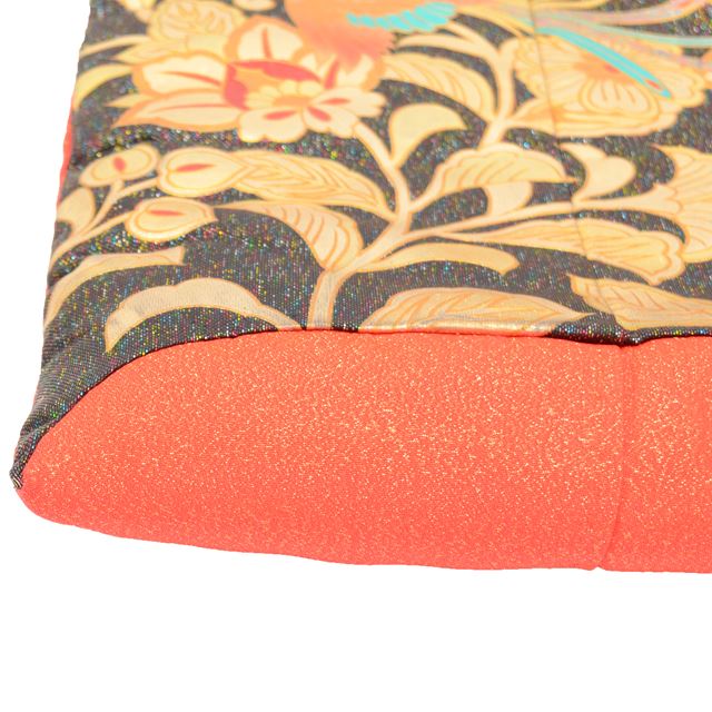 [Used] Recycled Kimono, Irouchikake (Wedding Kimono), Pure Silk, Sleeve Length 67.0cm (26.4in), Body Length 200.0cm (78.7in), Size LL, Black with Gold Tones, Phoenix and Butterfly Pattern, Gold Embellishments, tt0870b [Japanese Clothing, Outlet, Kimono] 