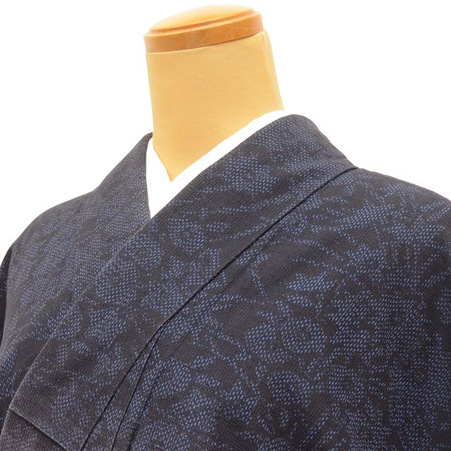 Vintage Japanese Kimono | Yuki Tsumugi | Navy Silk | Floral Pattern | UNESCO Heritage | Size L | Sustainable | tt0889b
