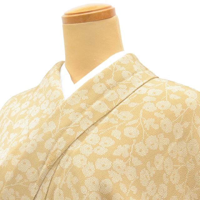[Used] Komon (small patterned) recycled kimono, pure silk, sleeve length 68.5cm (27.0in), body length 156.0cm (61.4in), size M, brown, botanical pattern, crepe fabric, lined, high quality, semi-formal, spring, summer, autumn, winter, ready-made. 