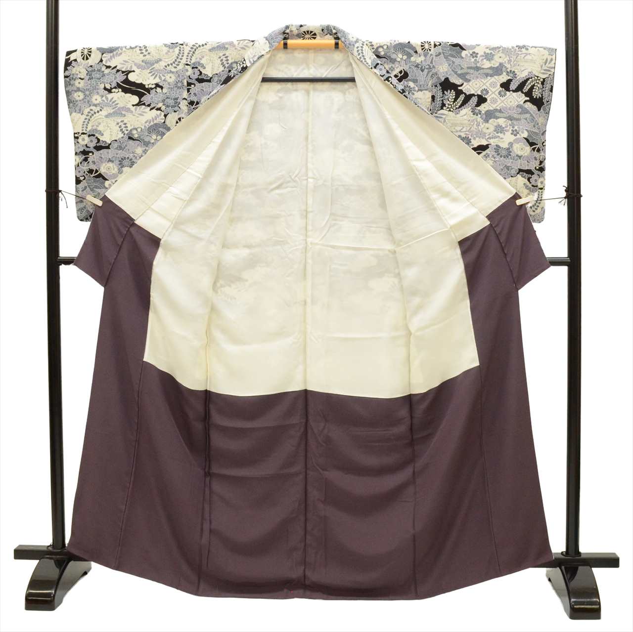 [Used] Komon (small patterned) recycled kimono, pure silk, length 154.5cm (60.8in) (size S), sleeve length 67.0cm (26.4in), white, landscape and floral pattern, crepe fabric, lined, high quality, semi-formal, spring, summer, autumn, winter, ready-made. 