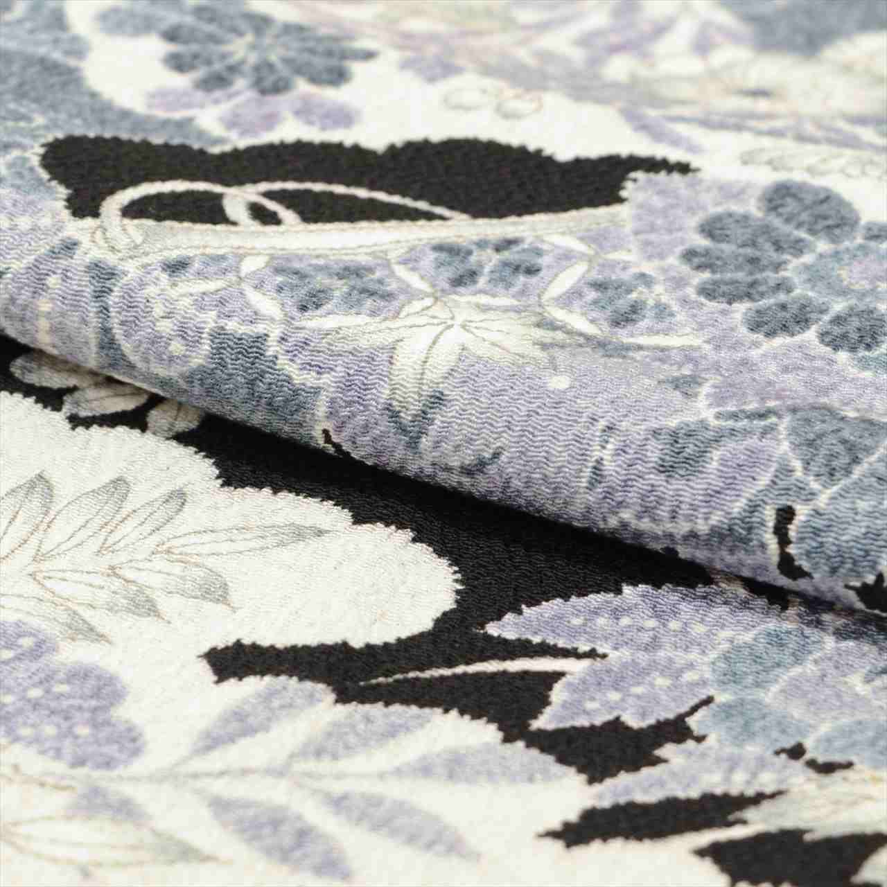 [Used] Komon (small patterned) recycled kimono, pure silk, length 154.5cm (60.8in) (size S), sleeve length 67.0cm (26.4in), white, landscape and floral pattern, crepe fabric, lined, high quality, semi-formal, spring, summer, autumn, winter, ready-made. 