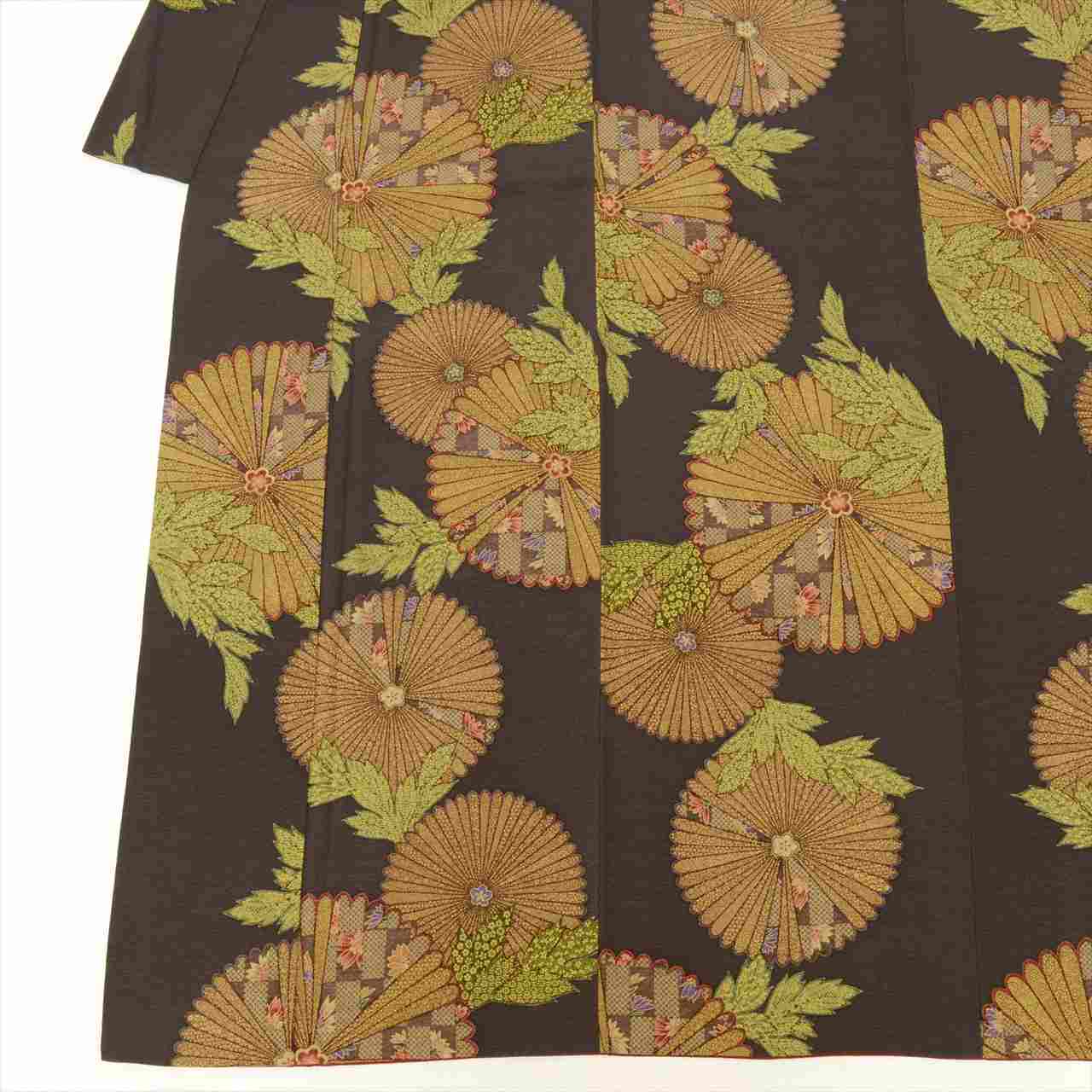 [Used] Komon (small patterned) recycled kimono, pure silk, length 159.5cm (M), sleeve length 66.5cm, excellent condition, brown tones, chrysanthemum pattern, crepe fabric, lined, high quality, semi-formal, spring, summer, autumn, winter, ready-made. 