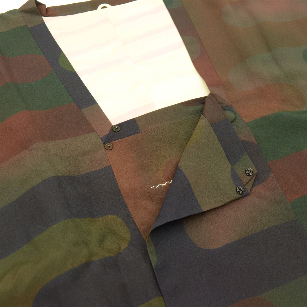 [Used] Silk Michiyuki Coat, Recycled, Length 82.5cm, Sleeve Length 63cm, Greenish, Mist Pattern, Used Michiyuki Collar, tt1341b [Japanese Clothing, Casual Kimono, Outlet, Retro, Antique, Affordable, Stylish, Everyday Wear, Lessons, Outlet, Kimono] 