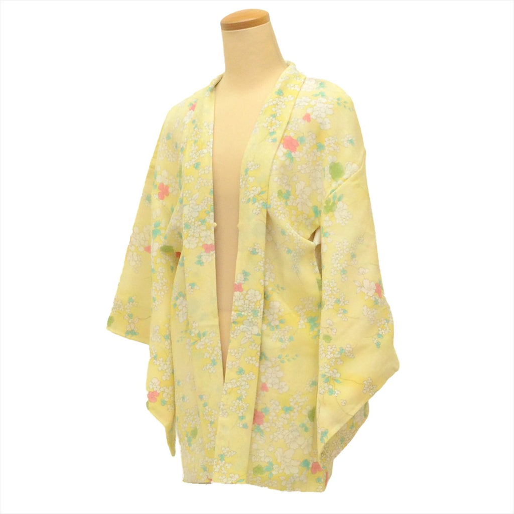 [Used] Haori (Japanese jacket), synthetic fiber, recycled, length 76cm, sleeve length 64.5cm, yellow with floral pattern, tt1369b [Japanese clothing, casual kimono, outlet, retro, antique, affordable, stylish, everyday wear, practice wear, outlet, kimono] 