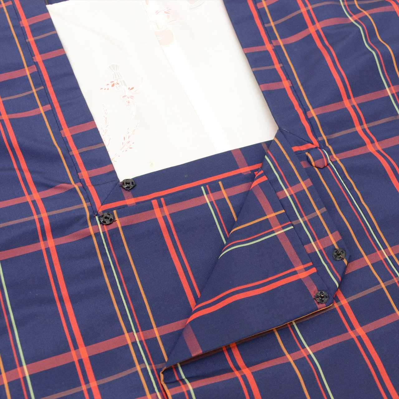 [Used] Recycled Kimono, Silk Kimono, Michiyuki Coat (Oshima Tsumugi style), Length 160.5cm (M), Sleeve Length 64.5cm, Ensemble, Synthetic Fiber, Navy Blue, Checkered Pattern, High Quality, Semi-Formal, Spring, Summer, Autumn, Winter, Ready-made 