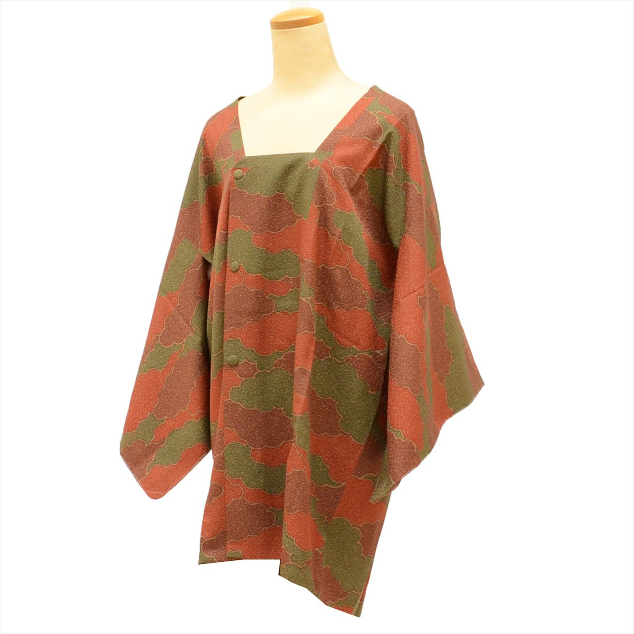 [Used] Silk Michiyuki Coat, Length 87.5cm, Sleeve Length 64cm, Brown with Cloud Pattern, Recycled Kimono, Michiyuki Collar, tt1797b [Japanese Clothing, Casual Kimono, Outlet, Retro, Antique, Affordable, Stylish, Everyday Wear, Lessons, Outlet, Kimono] 