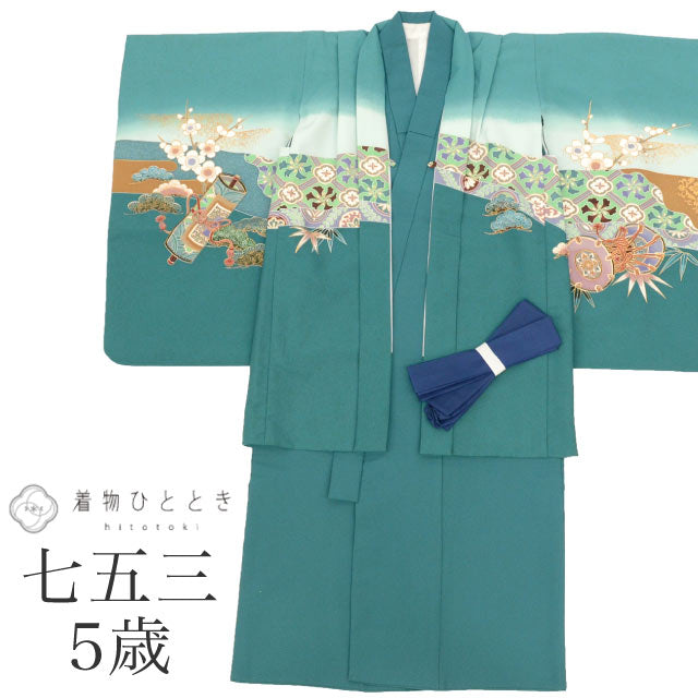 【中古】 七五三 男の子 5歳 2点セット 化繊 着物 羽織 美品 仕立て上がり 身丈103.5cm 裄丈48cm 緑色系 兜文様 金彩 和柄 和装 tt2027b[ 和服 節句 子供 アウトレット きもの kimono ]