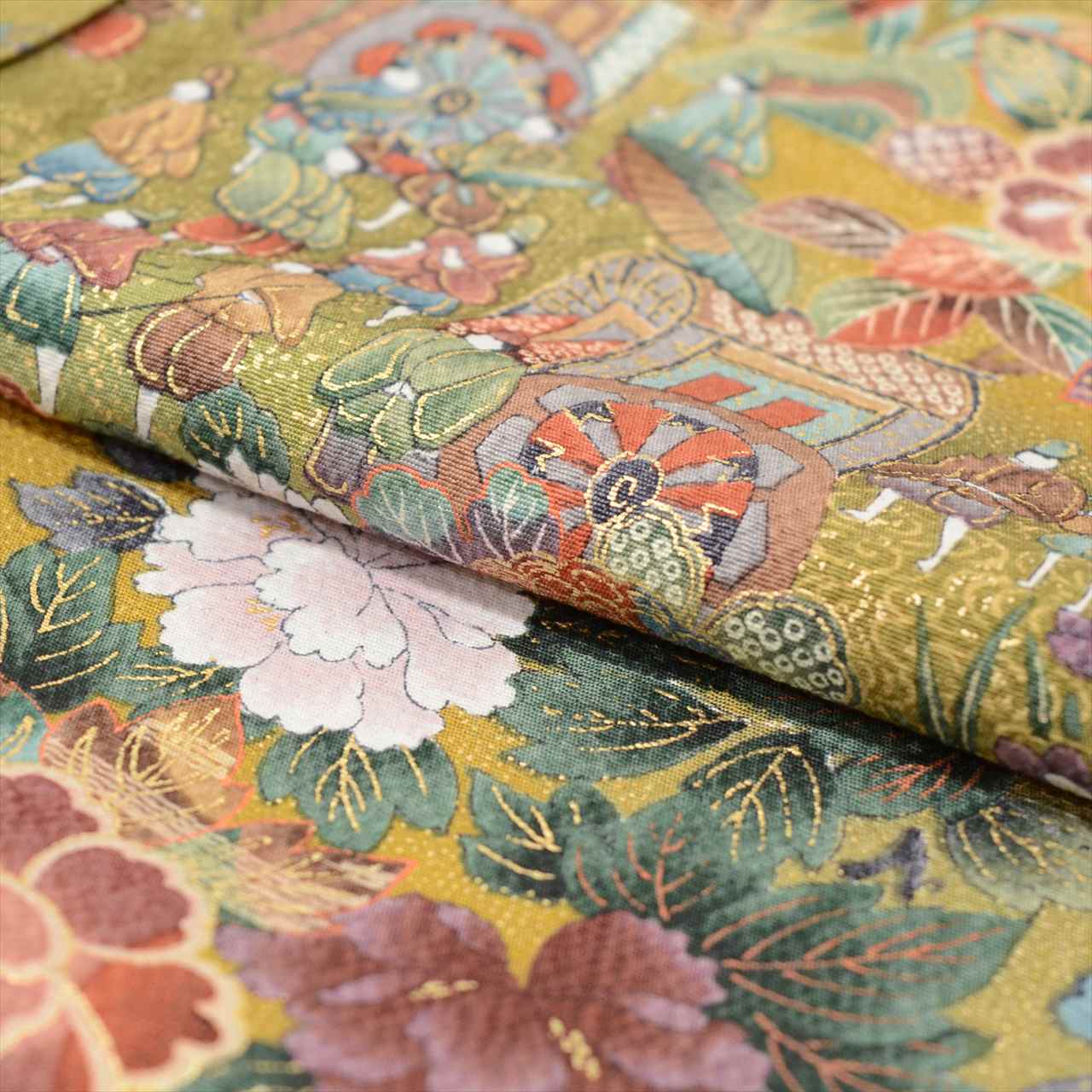 [Used] Komon (small patterned) recycled kimono, synthetic fiber, length 165cm (size L), sleeve length 66.5cm, yellowish tones, floral Heian-era picture scroll pattern, lined, high quality, semi-formal, spring, summer, autumn, winter, ready-made. 