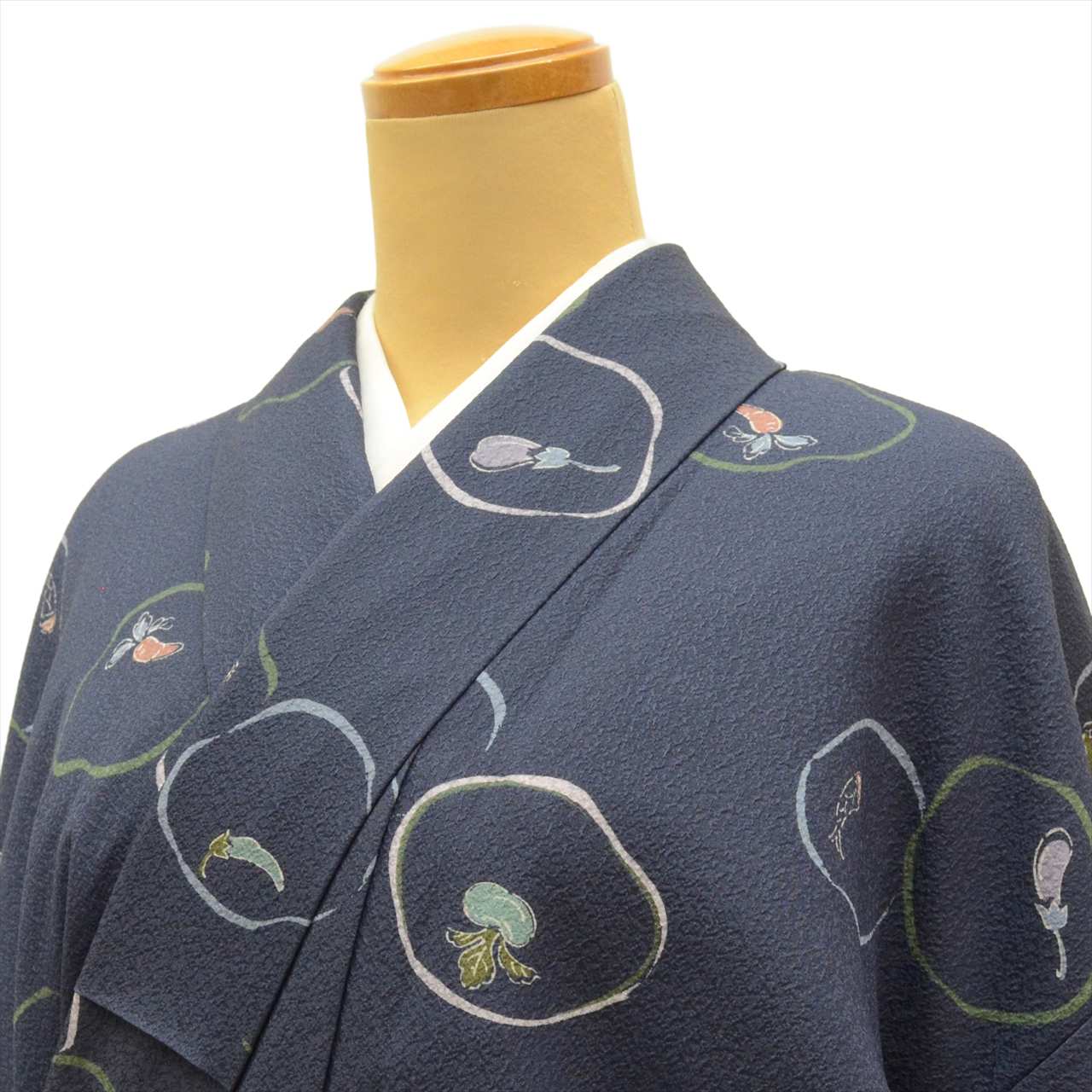 [Used] Komon (small patterned) recycled kimono, synthetic fiber, length 154cm, size S, sleeve length 64.5cm, excellent condition, unused, round vegetable pattern, washable, lined, high quality, semi-formal, spring, summer, autumn, winter, ready-made. 