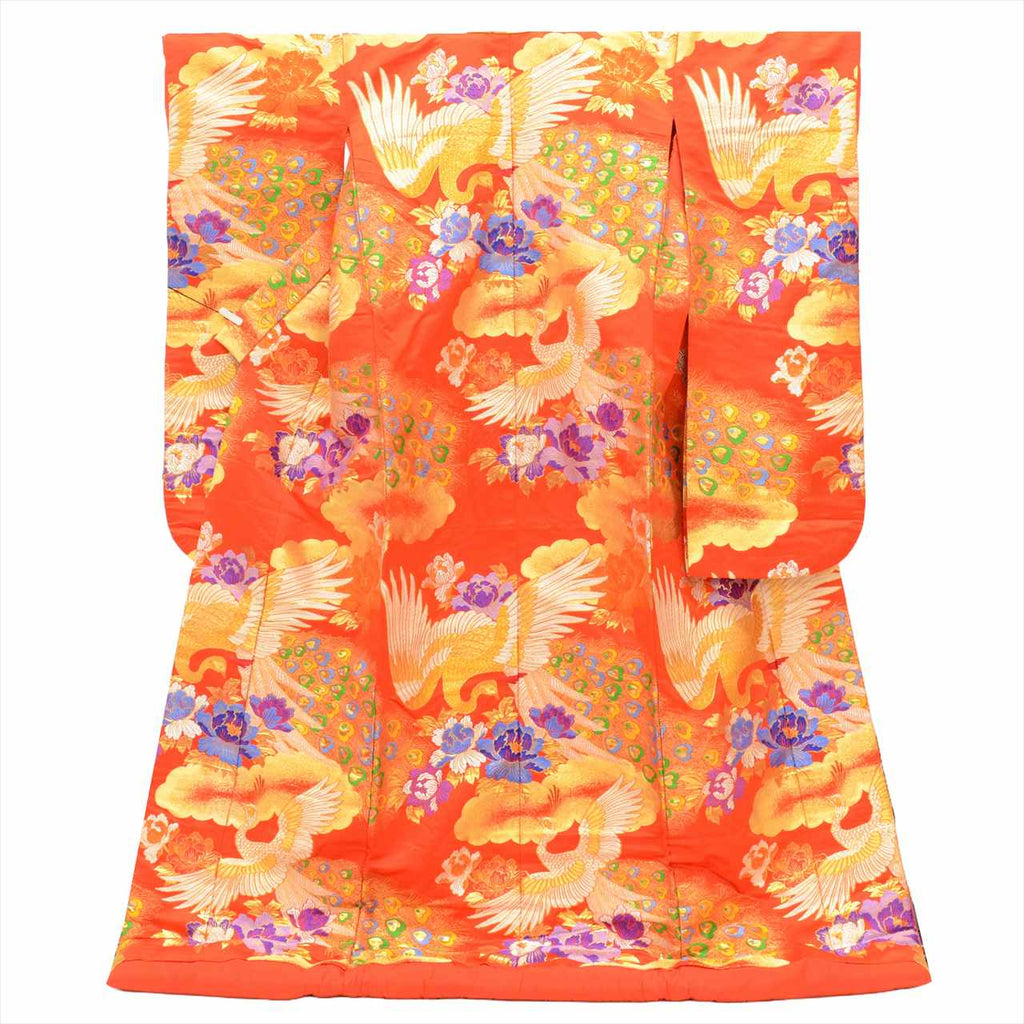 [Used] Silk Uchikake (wedding kimono), Length 190.0cm (74.8in) (L), Sleeve Length 65.0cm (25.6in), Ready-made, Recycled Kimono, Orange, Peacock Pattern, Tang Dynasty Weave, Gold Thread, tt2293b [Japanese Clothing, Outlet, Kimono] 