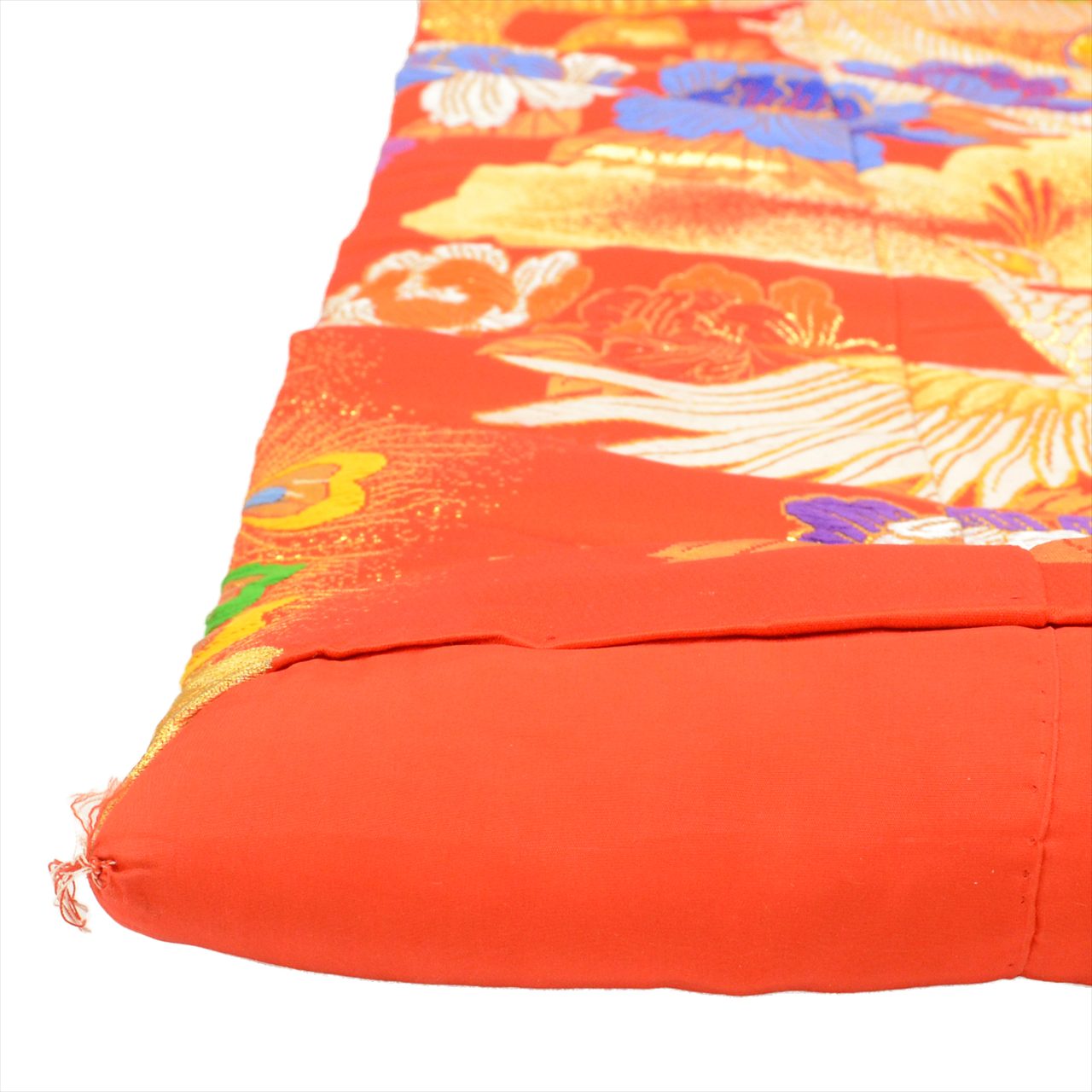 [Used] Silk Uchikake (wedding kimono), Length 190.0cm (74.8in) (L), Sleeve Length 65.0cm (25.6in), Ready-made, Recycled Kimono, Orange, Peacock Pattern, Tang Dynasty Weave, Gold Thread, tt2293b [Japanese Clothing, Outlet, Kimono] 