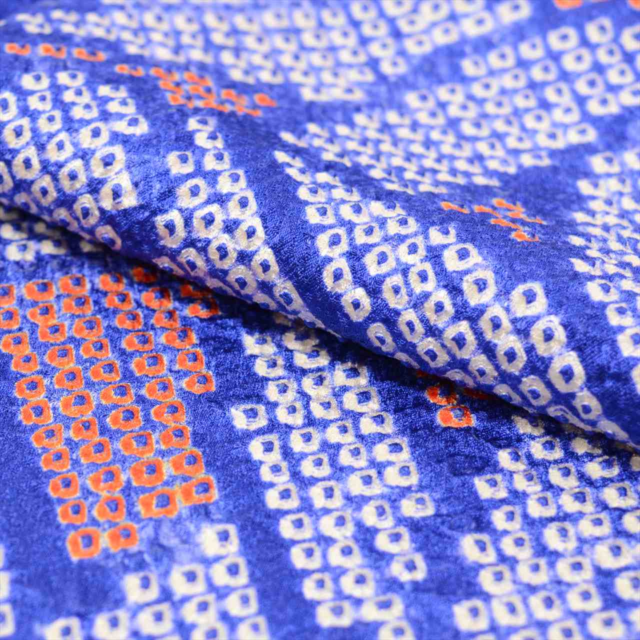 [Used] Komon (small patterned) recycled kimono, pure silk, length 159.5cm (62.8in) (size M), sleeve length 67.0cm (26.4in), blue tones, bamboo leaf pattern, fully tie-dyed, lined, high quality, semi-formal, spring, summer, autumn, winter, ready-made. 
