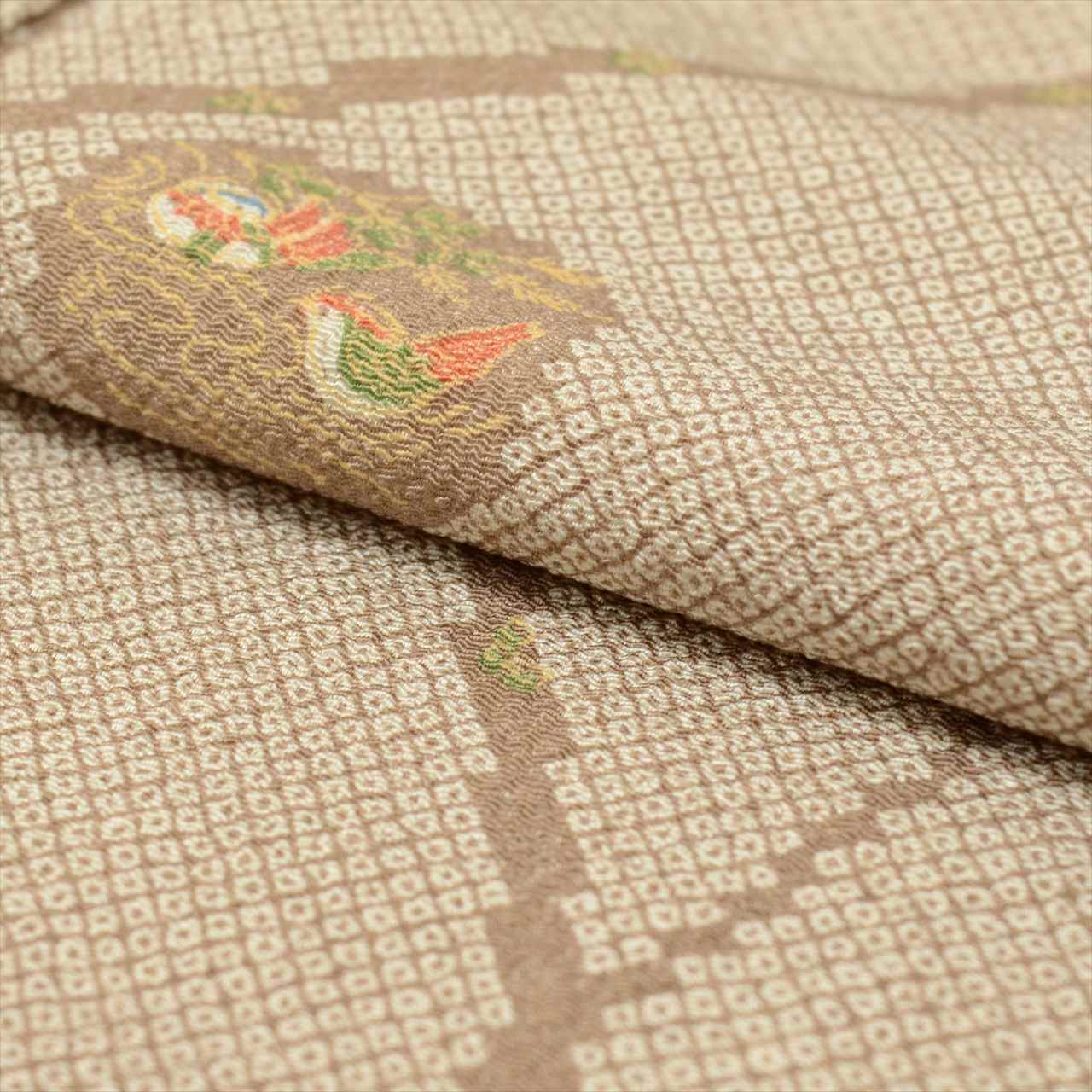 [Used] Komon (small patterned) recycled kimono, pure silk, length 161.5cm (63.6in), sleeve length 67.0cm (26.4in), brown tones, floral and bird pattern, crepe fabric, lined, high quality, semi-formal, spring, summer, autumn, winter, ready-made. 