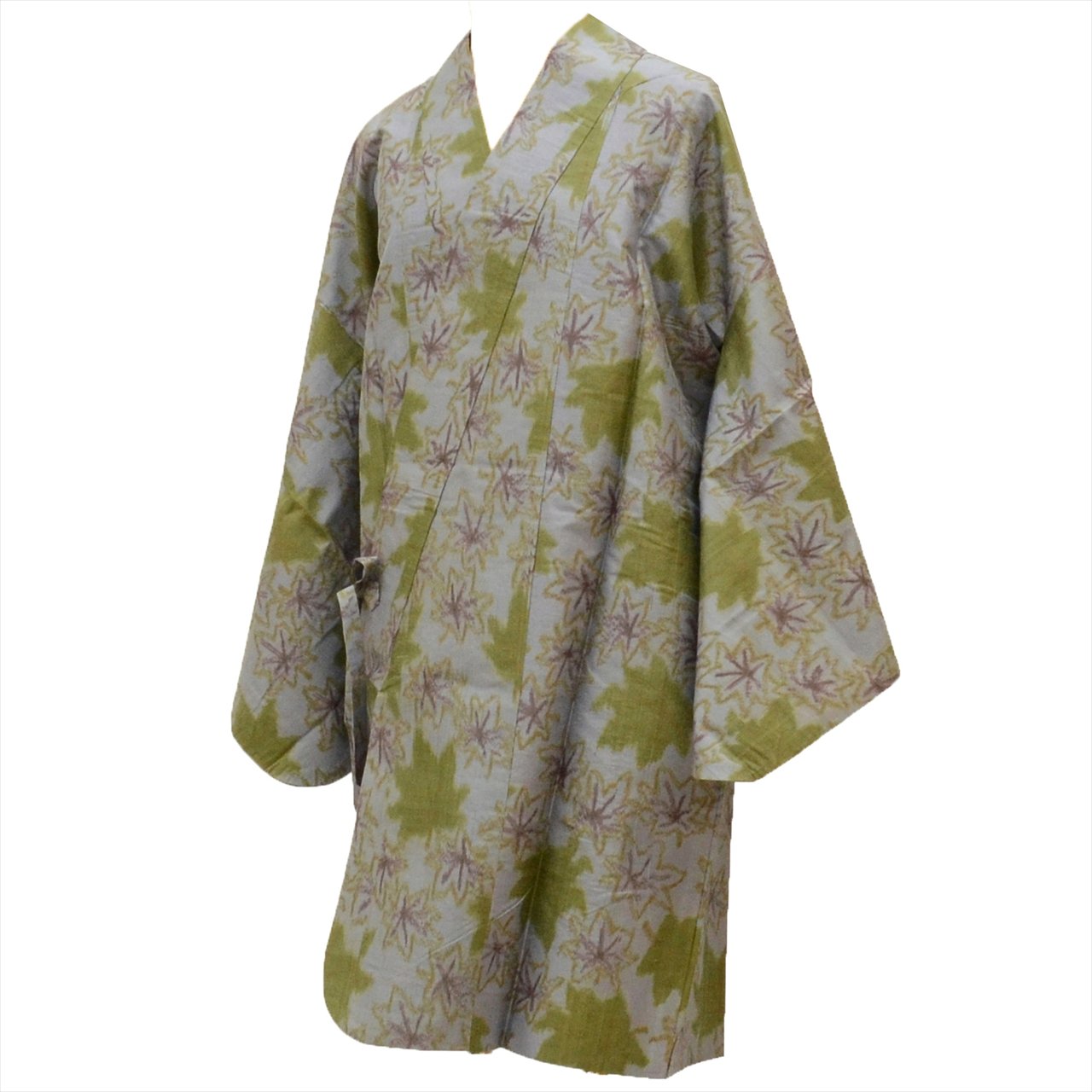 [Used] Silk travel coat, 93.0cm (36.6in) length, 66.8cm (26.3in) sleeve length, recycled kimono, ready-made, gray color, maple leaf pattern, unused, excellent condition, Tsumugi fabric, kimono collar, tt2418b 