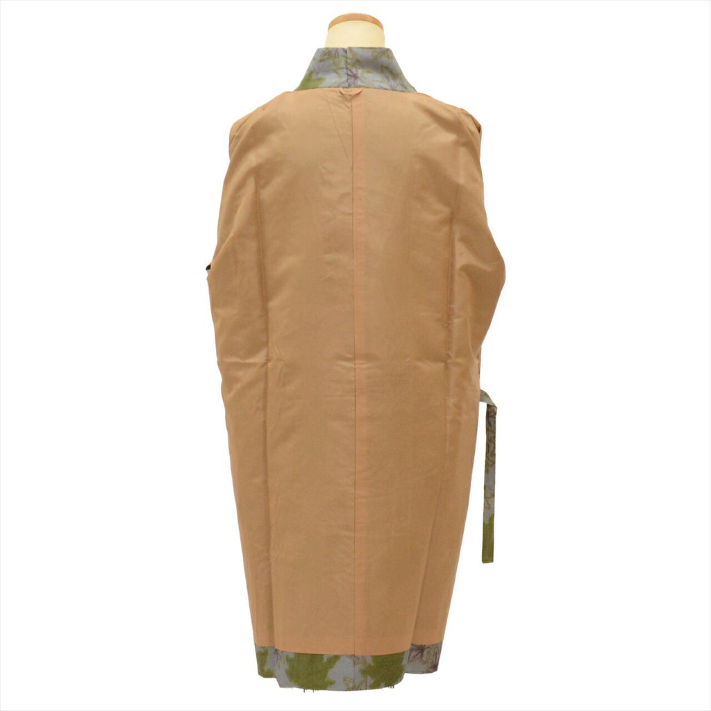 [Used] Silk travel coat, 93.0cm (36.6in) length, 66.8cm (26.3in) sleeve length, recycled kimono, ready-made, gray color, maple leaf pattern, unused, excellent condition, Tsumugi fabric, kimono collar, tt2418b 